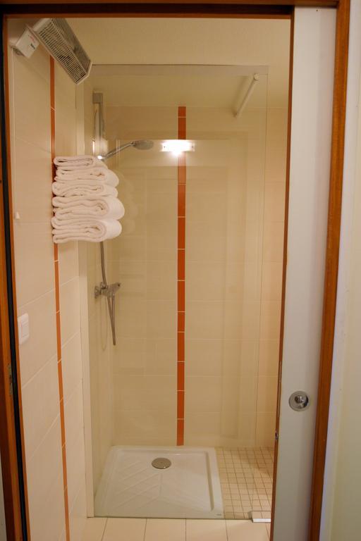 Hotel Pierre Blanche Chatillon-en-Michaille Pokój zdjęcie